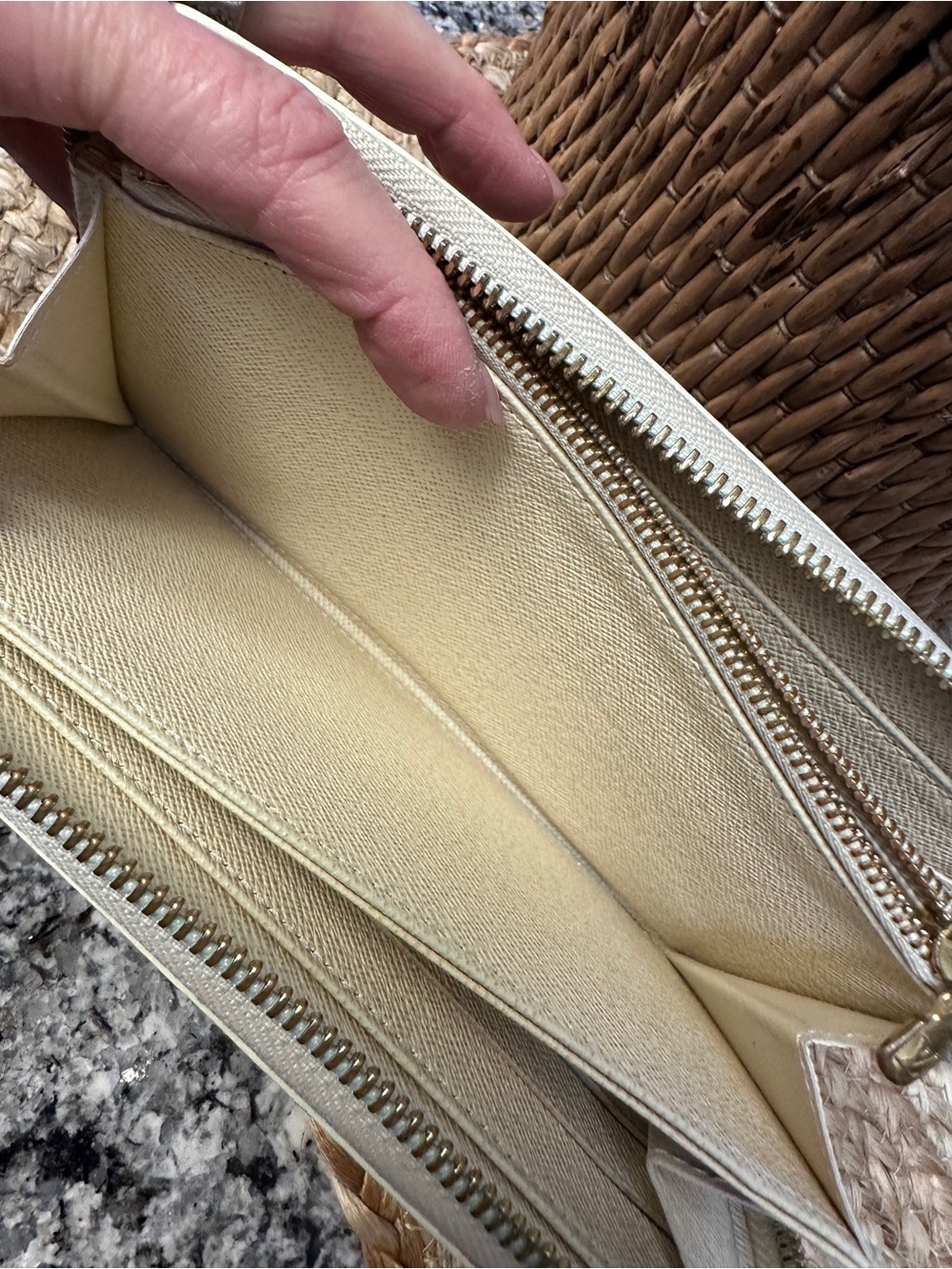 Louis Vuitton Damier Azur Zippy Long Wallet - Picture 10 of 12